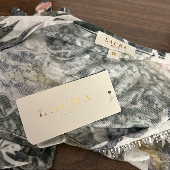 NWT Laura Green and Pink Flutter Sleeve Blouse 2X - Picture 6 of 10